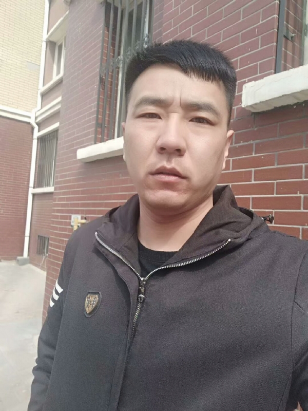 谁伴我闯荡的第一张照片--福州交友网