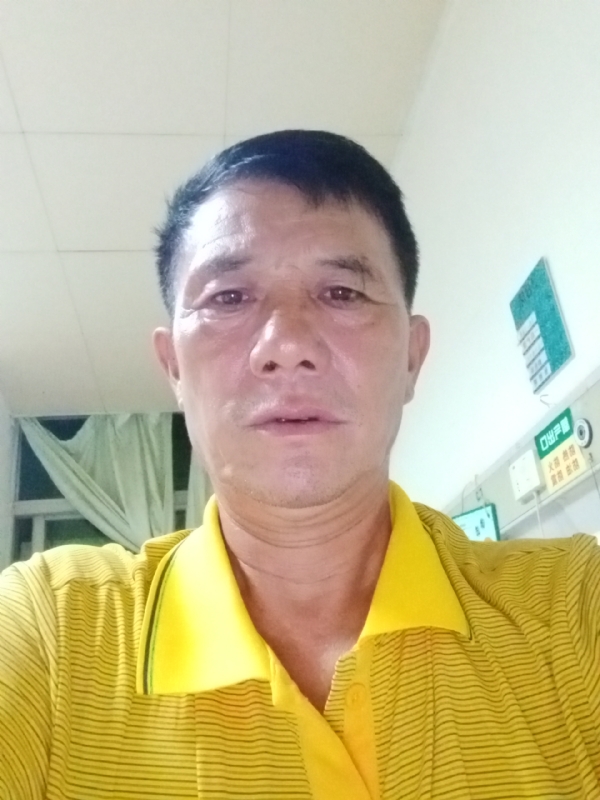 打工人的第一张照片--福州交友网