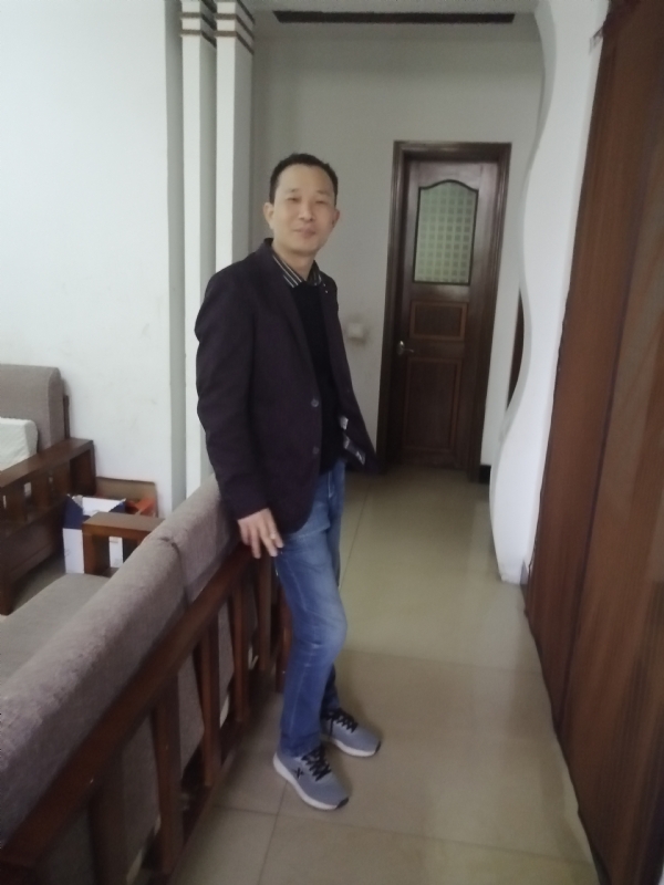 相亲相爱的第二张照片--福州交友网