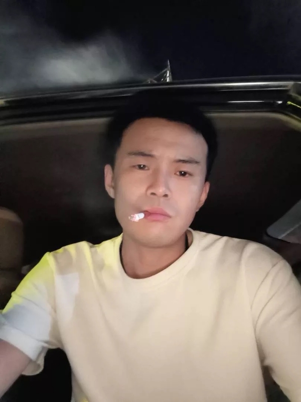 爱睡觉的土拨鼠的第一张照片--福州交友网