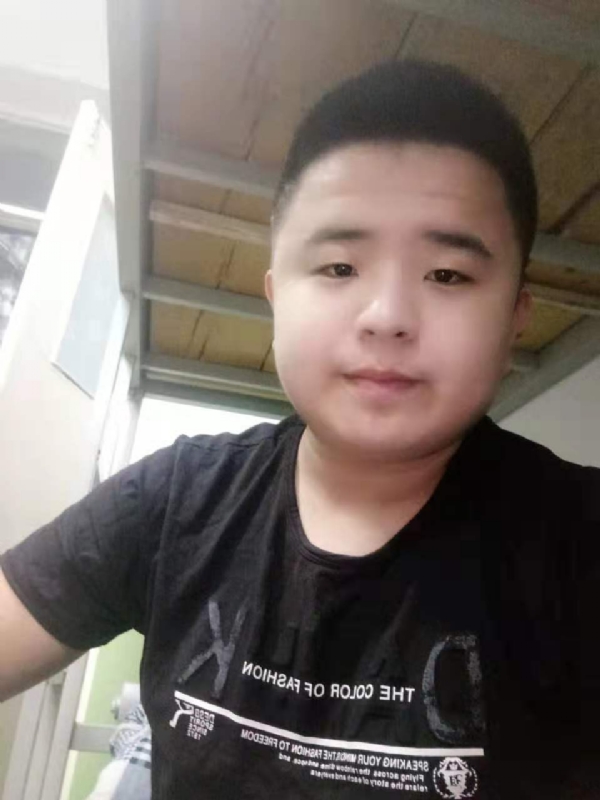 打小就爱淘气的第一张照片--福州交友网