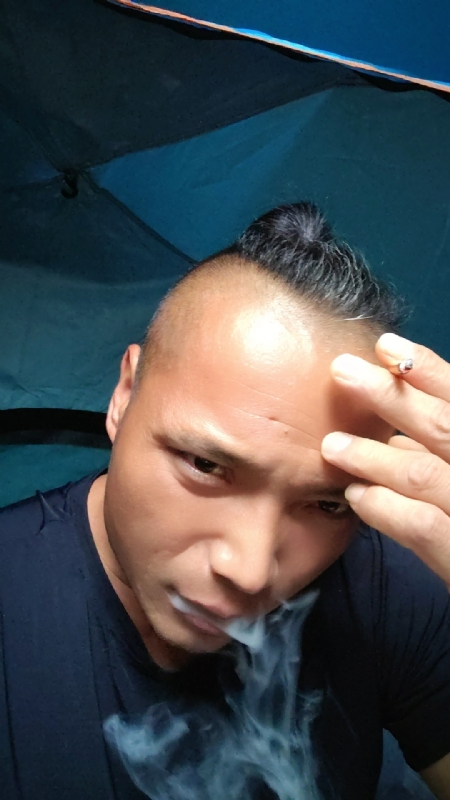 伯爵的第四张照片--福州交友网