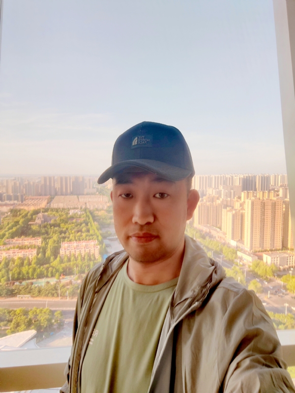 勇攀高峰的第一张照片--福州交友网